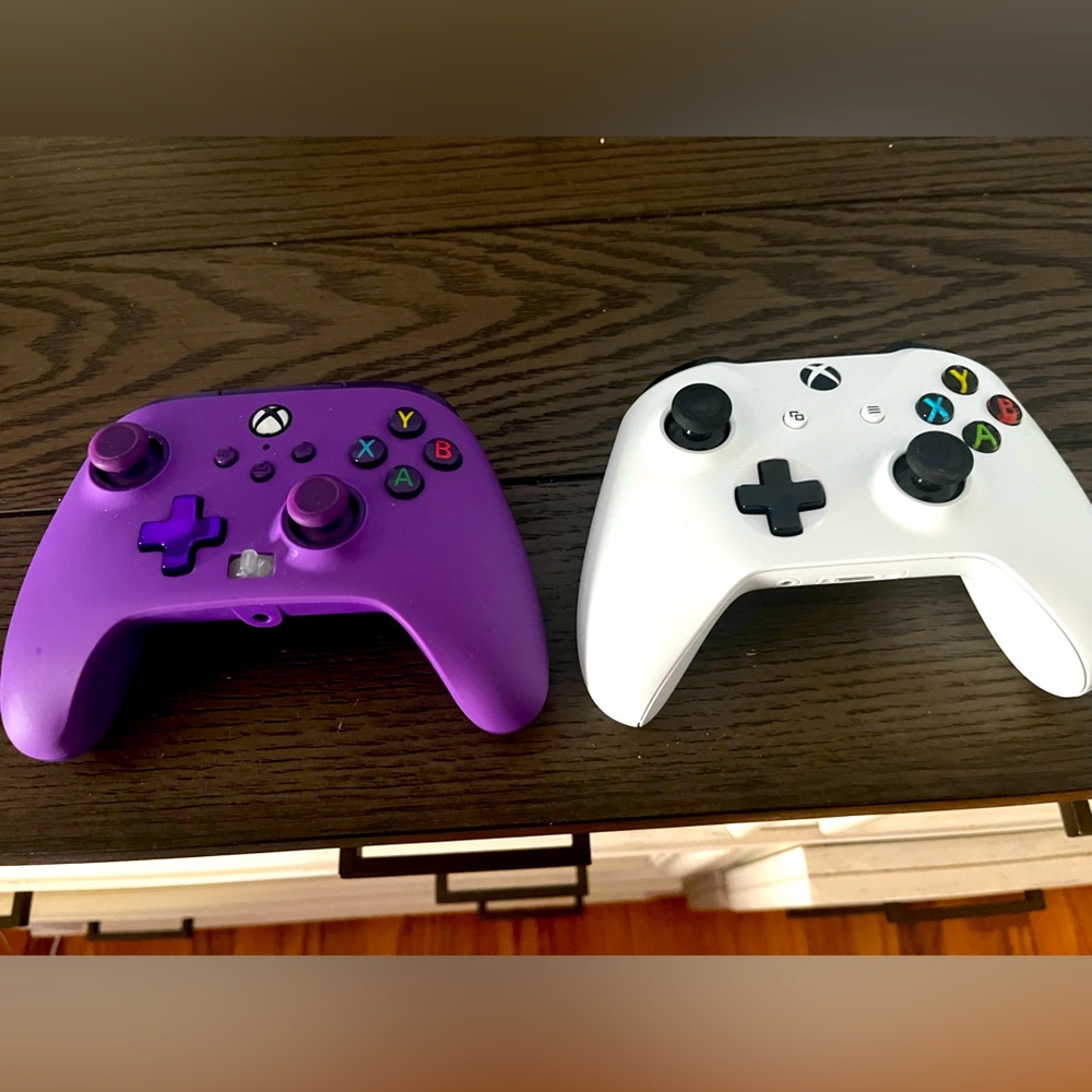Xbox controllers